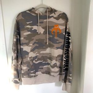 Mandalorian Star Wars Hoodie Size Medium